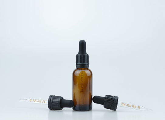 50ml Bottiglia di vetro Amber con 18-415 Trucco Bamboo reale Cap Calibrato Pipette di vetro